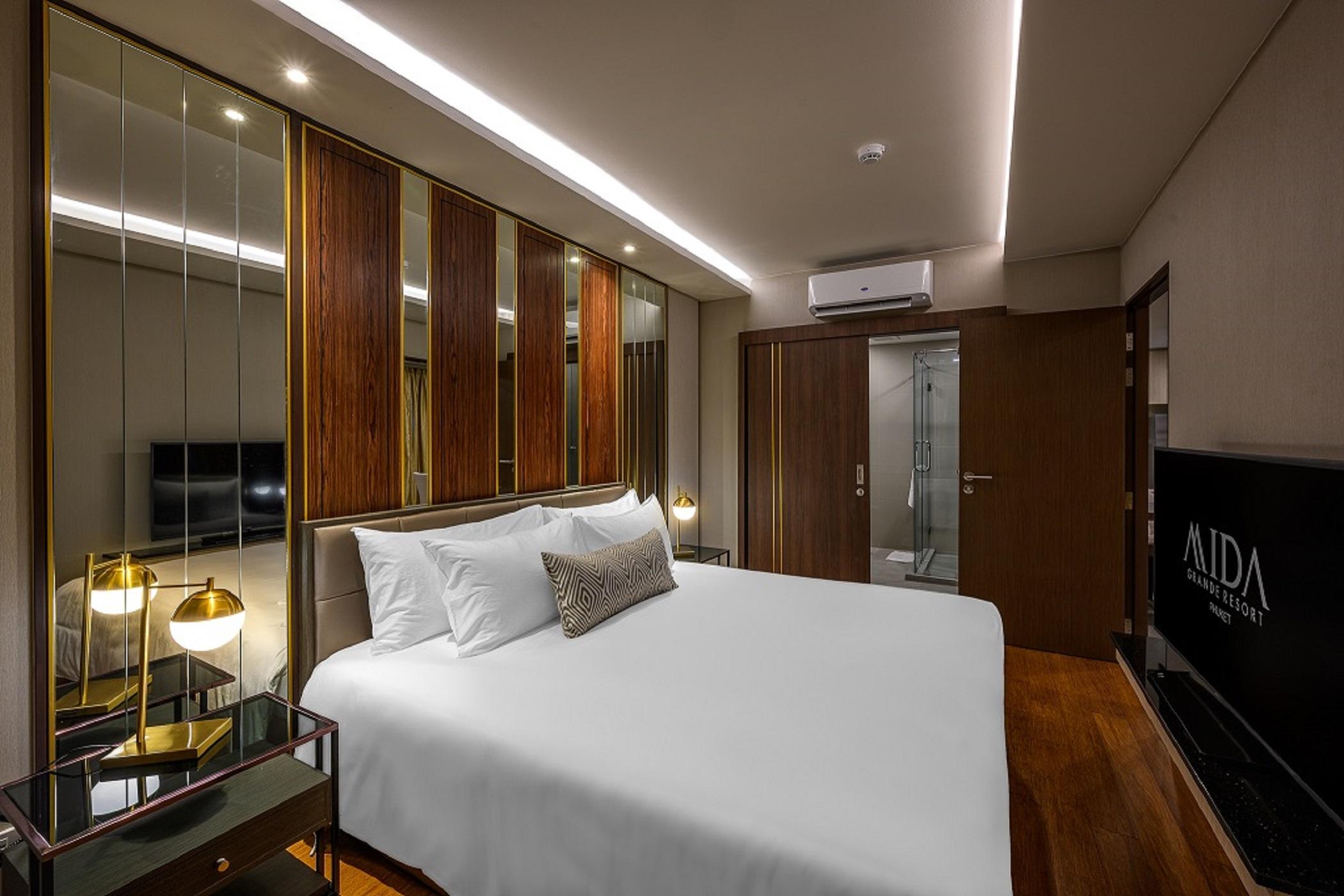 Mida Grande Resort Phuket Buitenkant foto